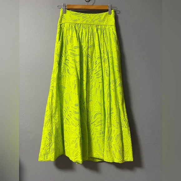 Farm Rio Monstera Eyelet Midi Skirt in Green. Size XXS - Picture 5 of 14